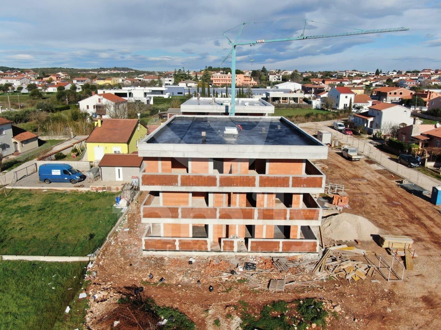 MODERAN JEDNOSOBNI STAN U PULI-NOVOGRADNJA