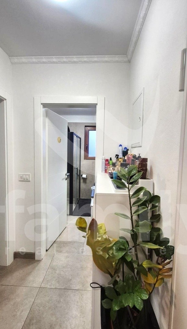 PRODAJA MODERNO OPREMLJENOG STANA NA TOP LOKACIJI