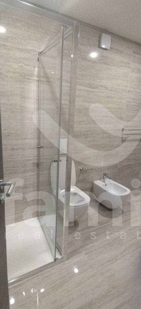 LIJEPA KOMPLETNO RENOVIRANA KUĆA U PULI