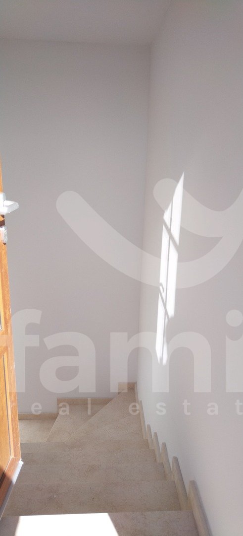 LIJEPA KOMPLETNO RENOVIRANA KUĆA U PULI