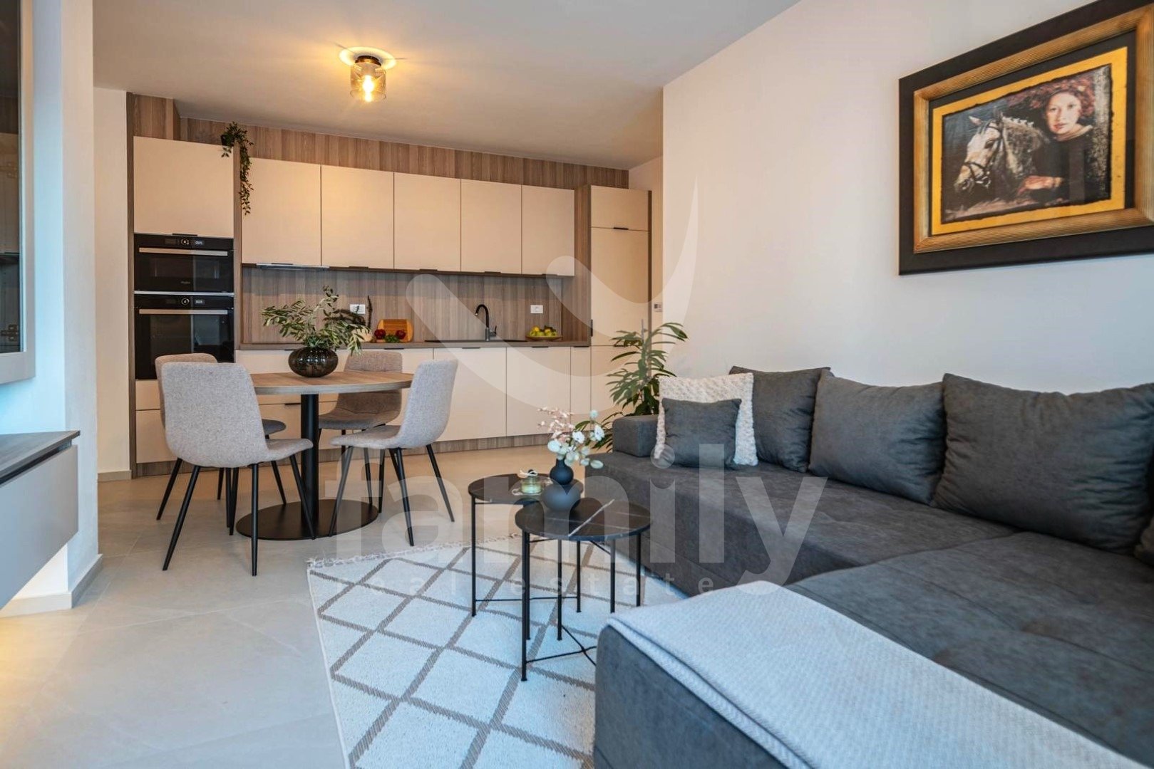 MODERAN STAN ZA NAJAM NA ATRAKTIVNOJ LOKACIJI