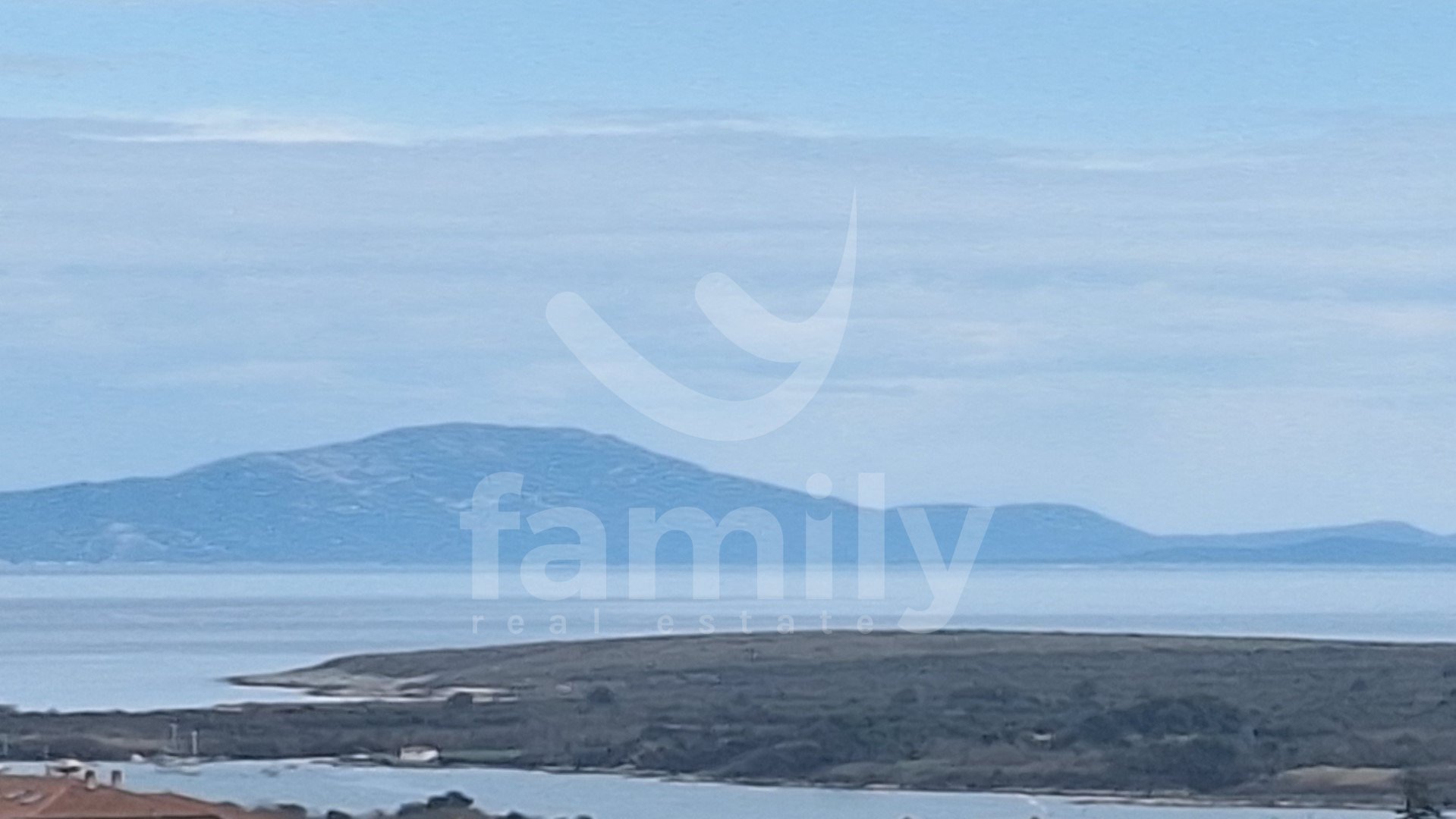 GERÄUMIGES FAMILIEN-PENTHOUSE MIT ATEMBERAUBENDEM MEERBLICK