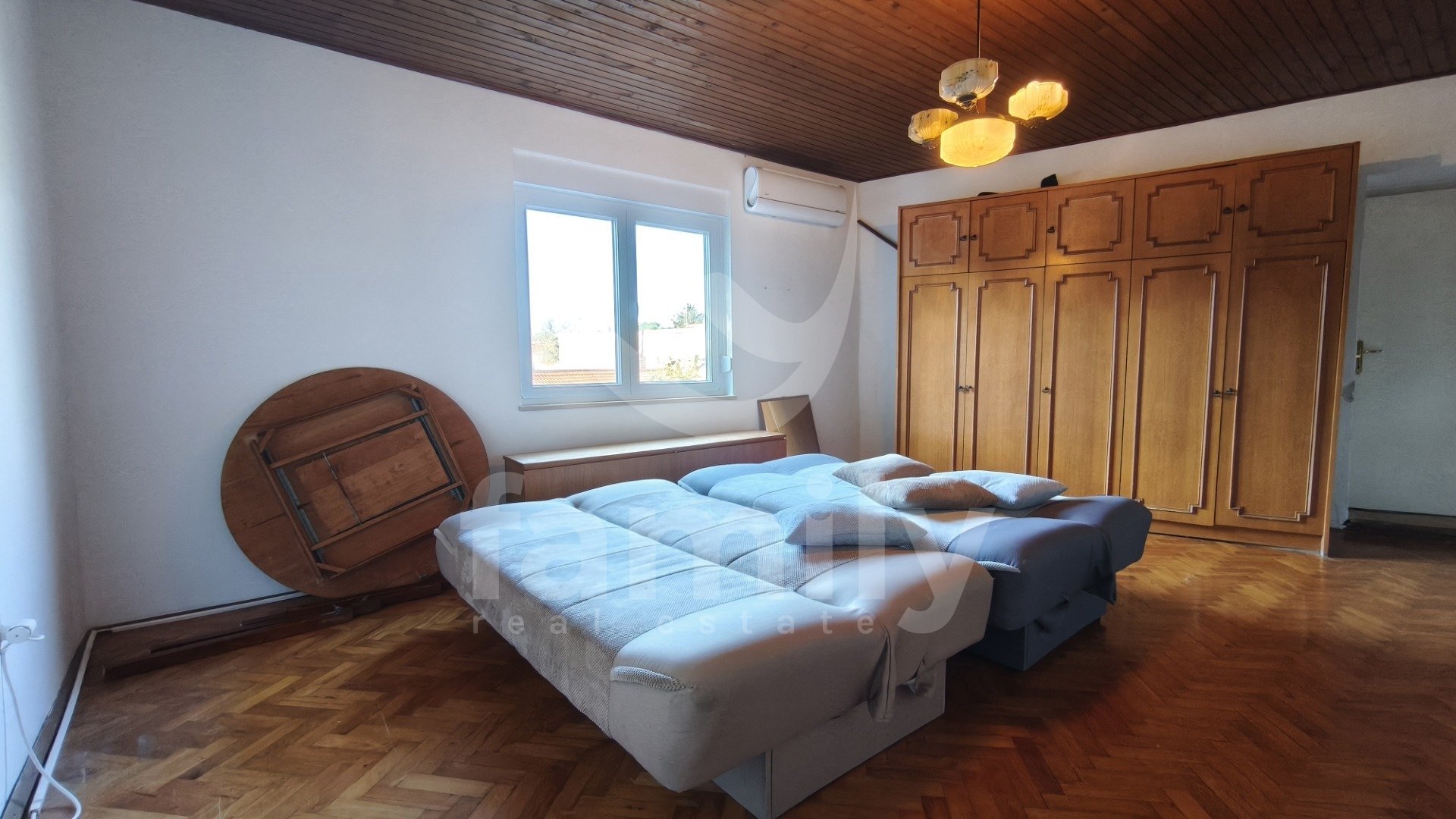 PRODAJA SAMOSTOJEĆE KUĆE NA TOP LOKACIJI