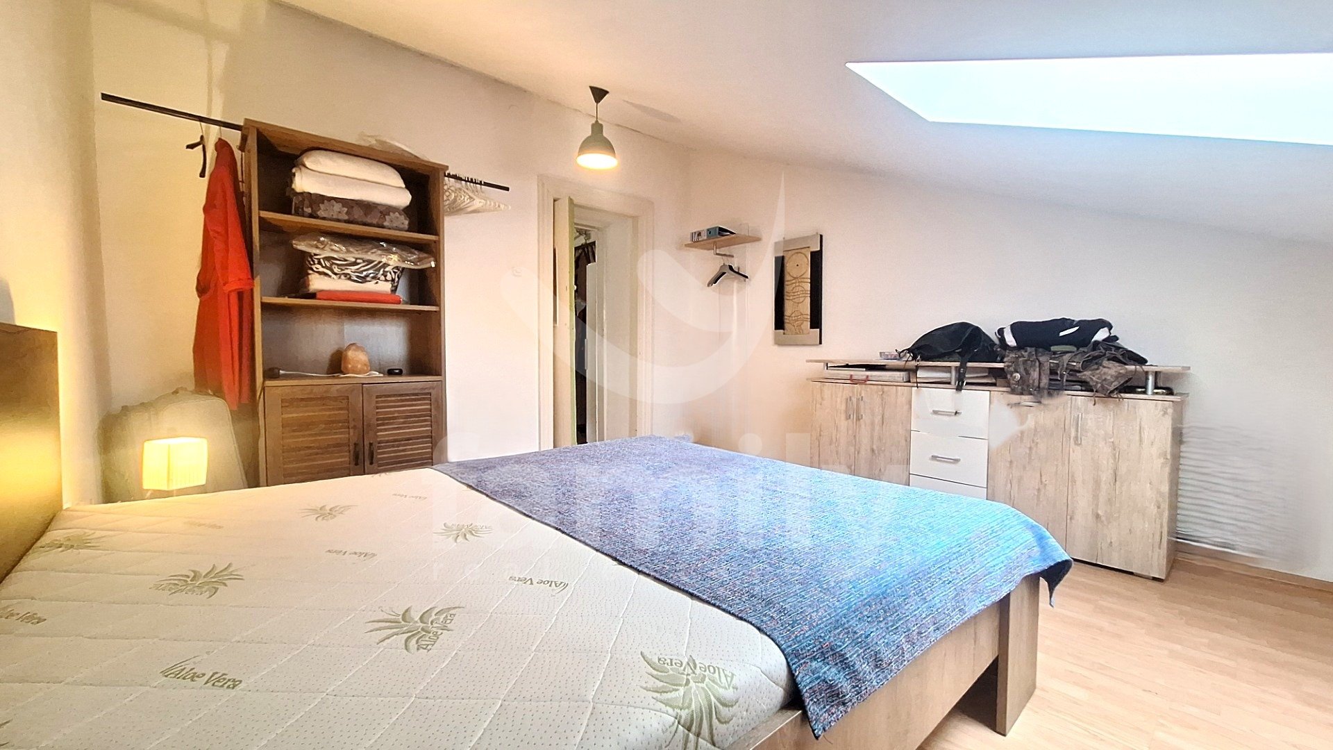 PRODAJA ŠARMANTNOG STANA U CENTRU PULE