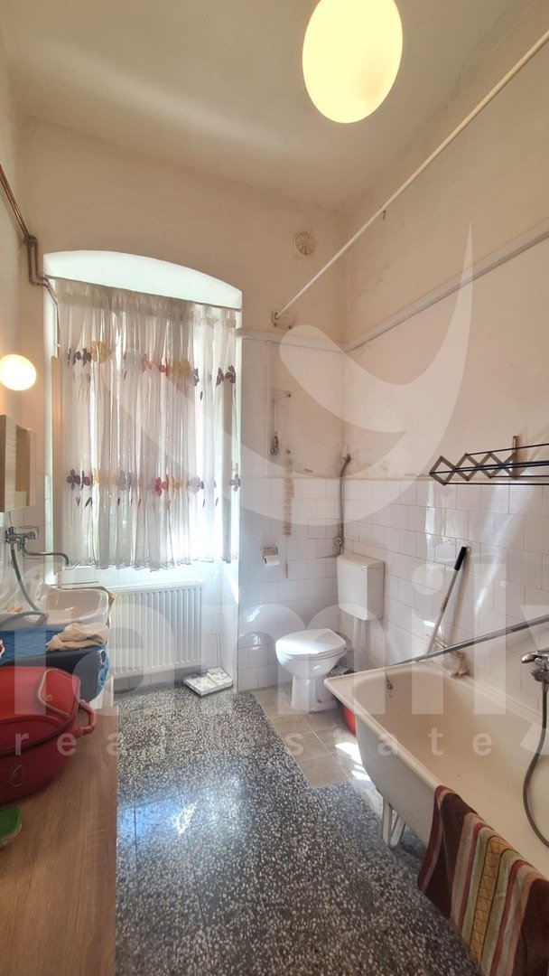 EXCLUSIVE FAMILY APARTMENT WITH HIGH POTENTIAL IN THE CENTER