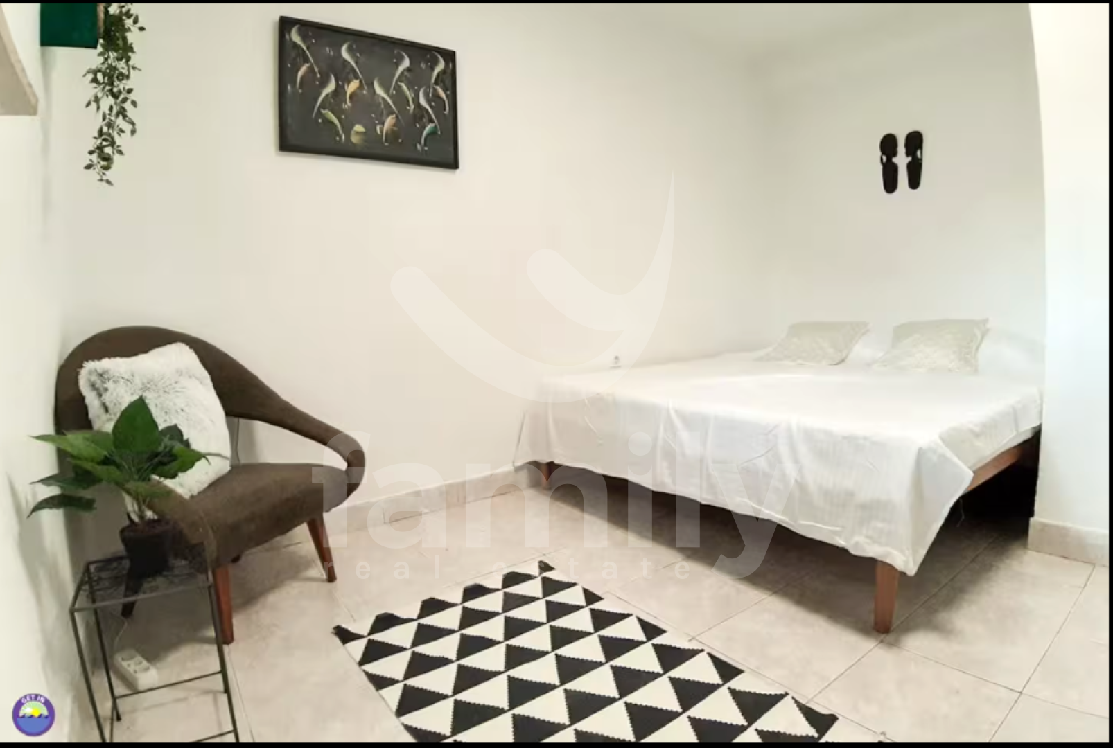 VERKAUF EINES HOCHPROFITABLEN HAUSES MIT MEERESBLICK