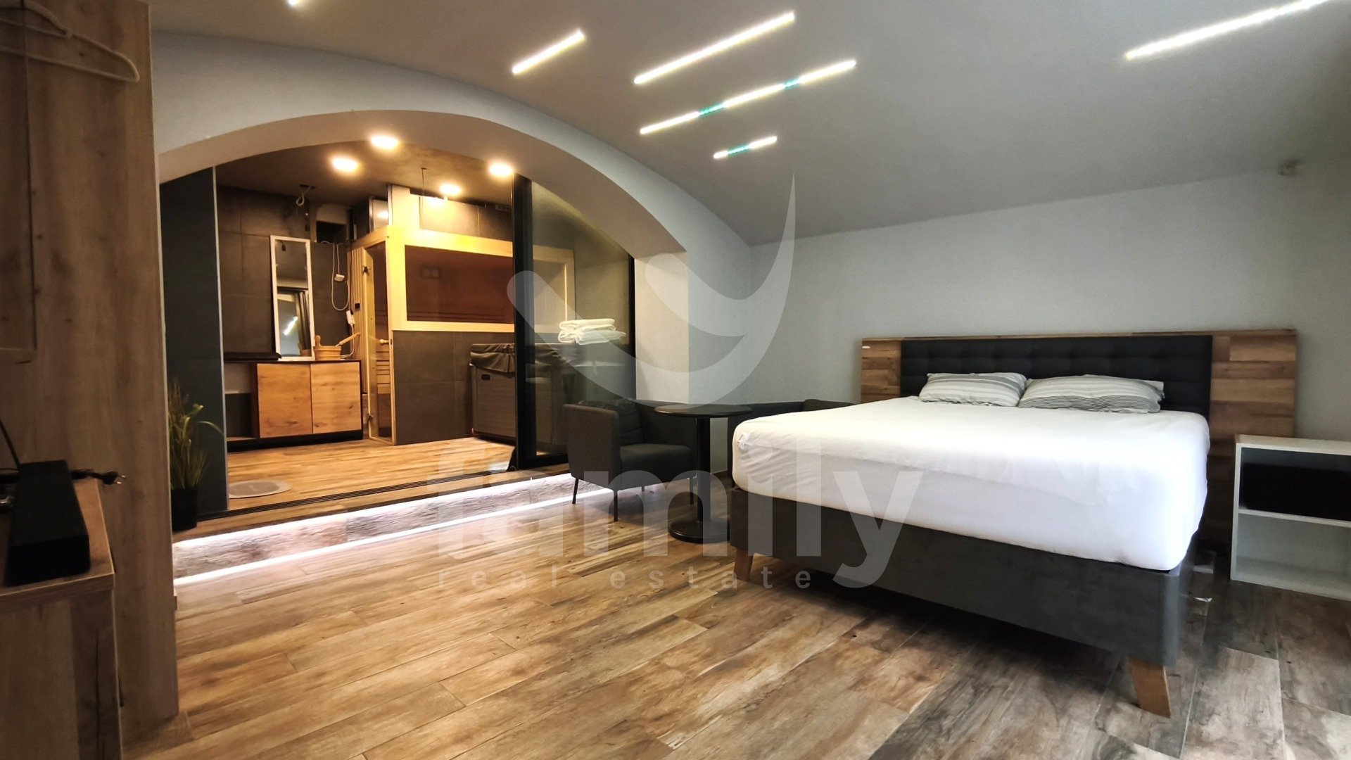 EKSKLUZIVNA PRODAJA ATRAKTIVNOG APARTMANA NA TOP LOKACIJI