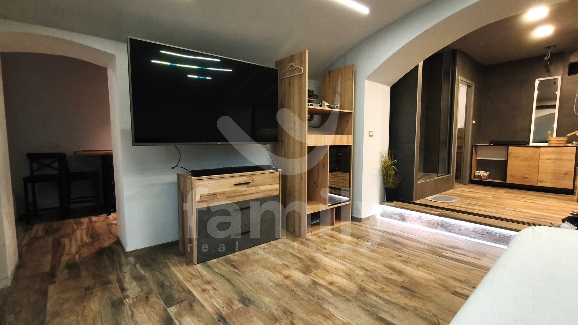 EKSKLUZIVNA PRODAJA ATRAKTIVNOG APARTMANA NA TOP LOKACIJI