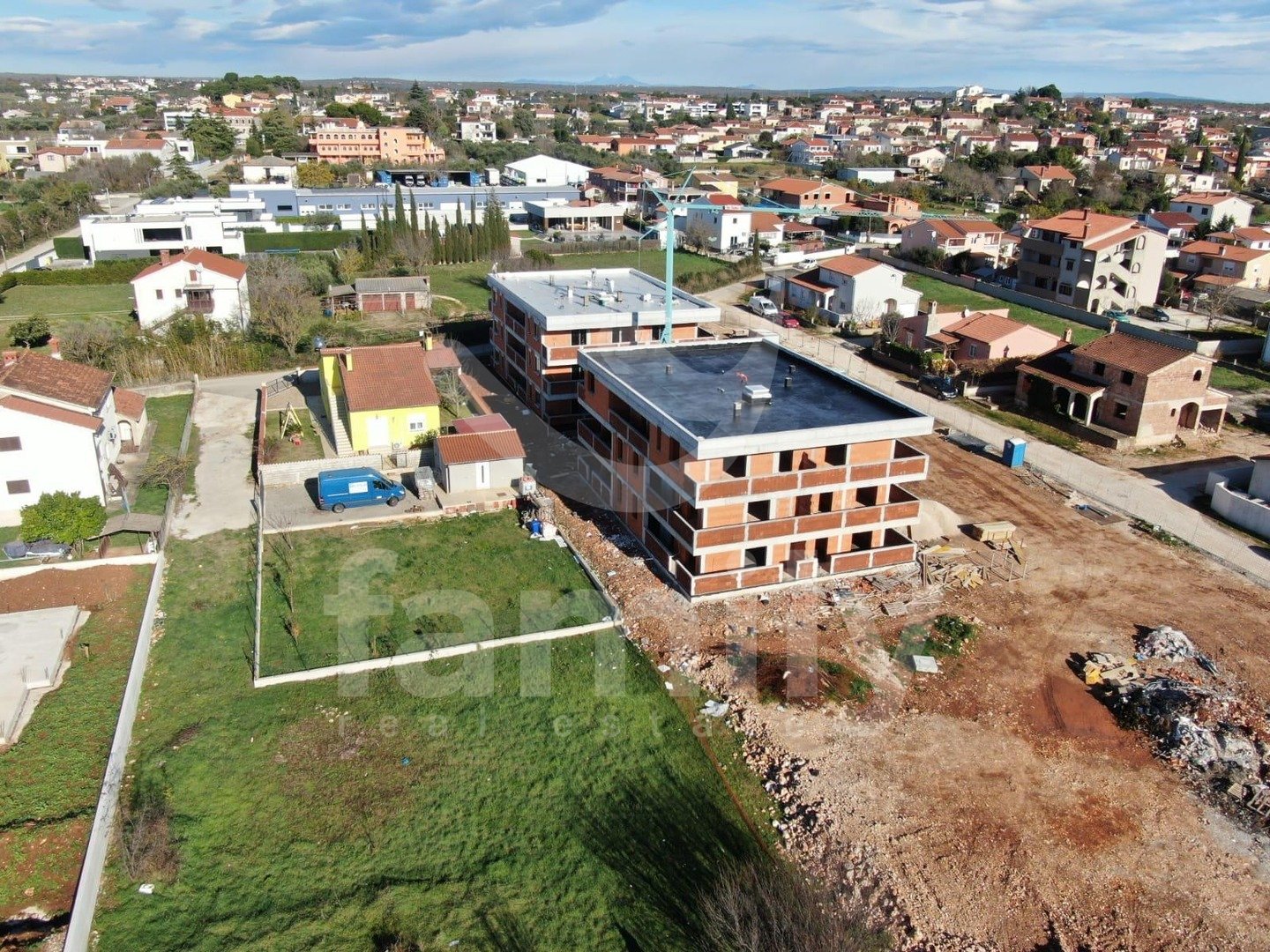 MODERAN JEDNOSOBNI STAN U PULI-NOVOGRADNJA