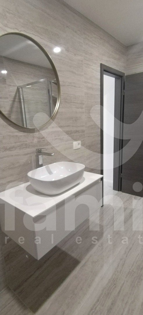 LIJEPA KOMPLETNO RENOVIRANA KUĆA U PULI