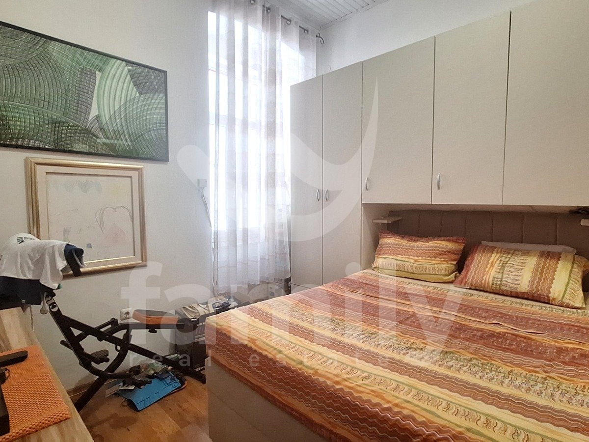 33.625