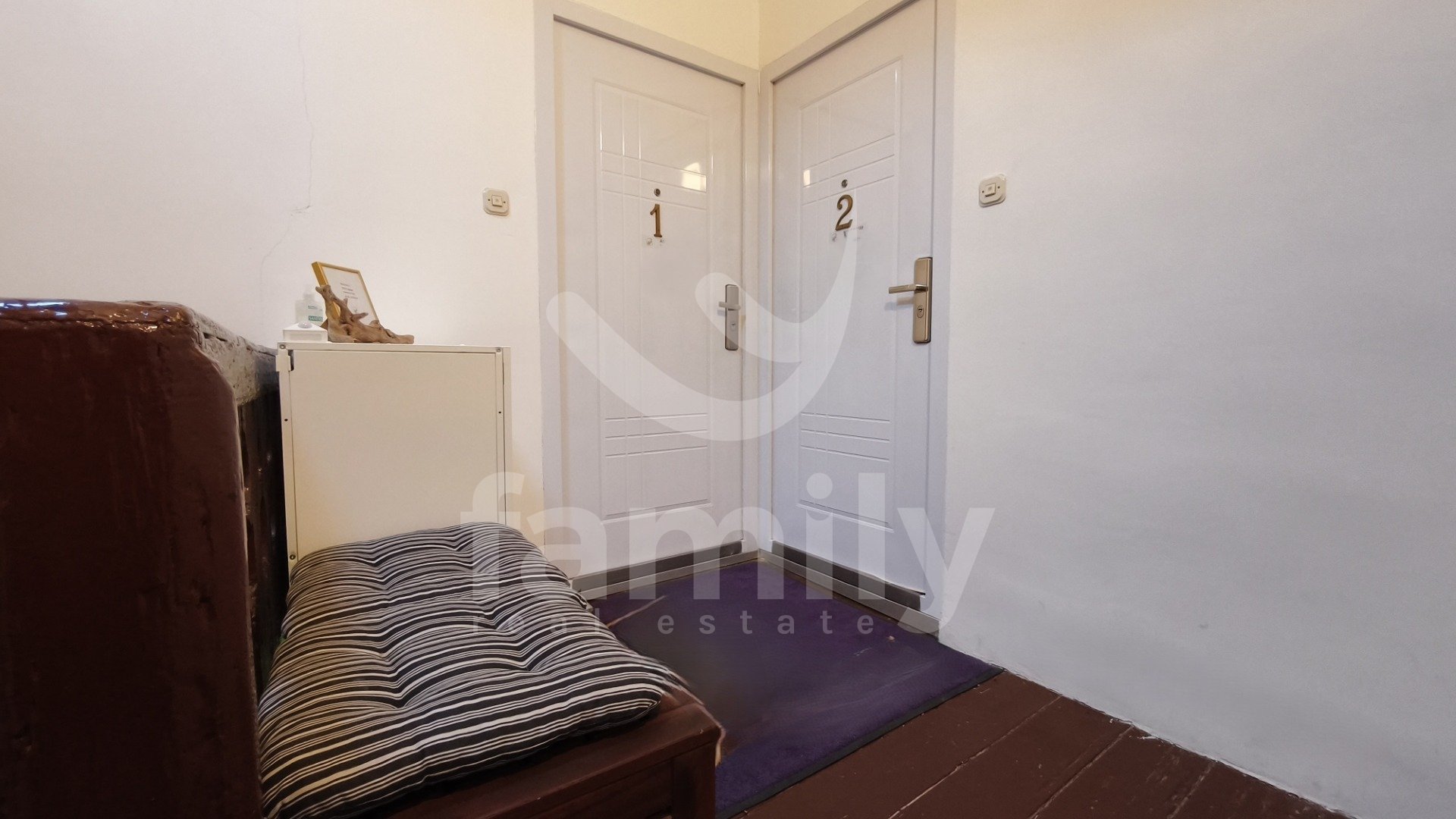 ZWEI CHARMANTE WOHNUNGEN ZUM VERKAUF IN DER ALTSTADT VON ROVINJ