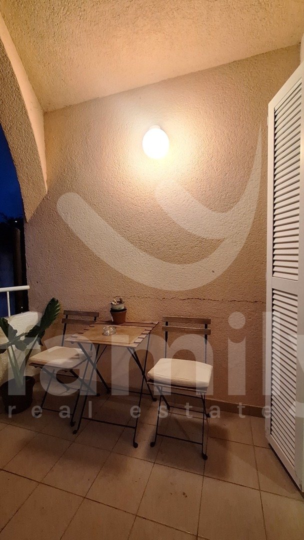 PRODAJA KOMFORNOG JEDNOSOBNOG STANA 150 M OD MORA