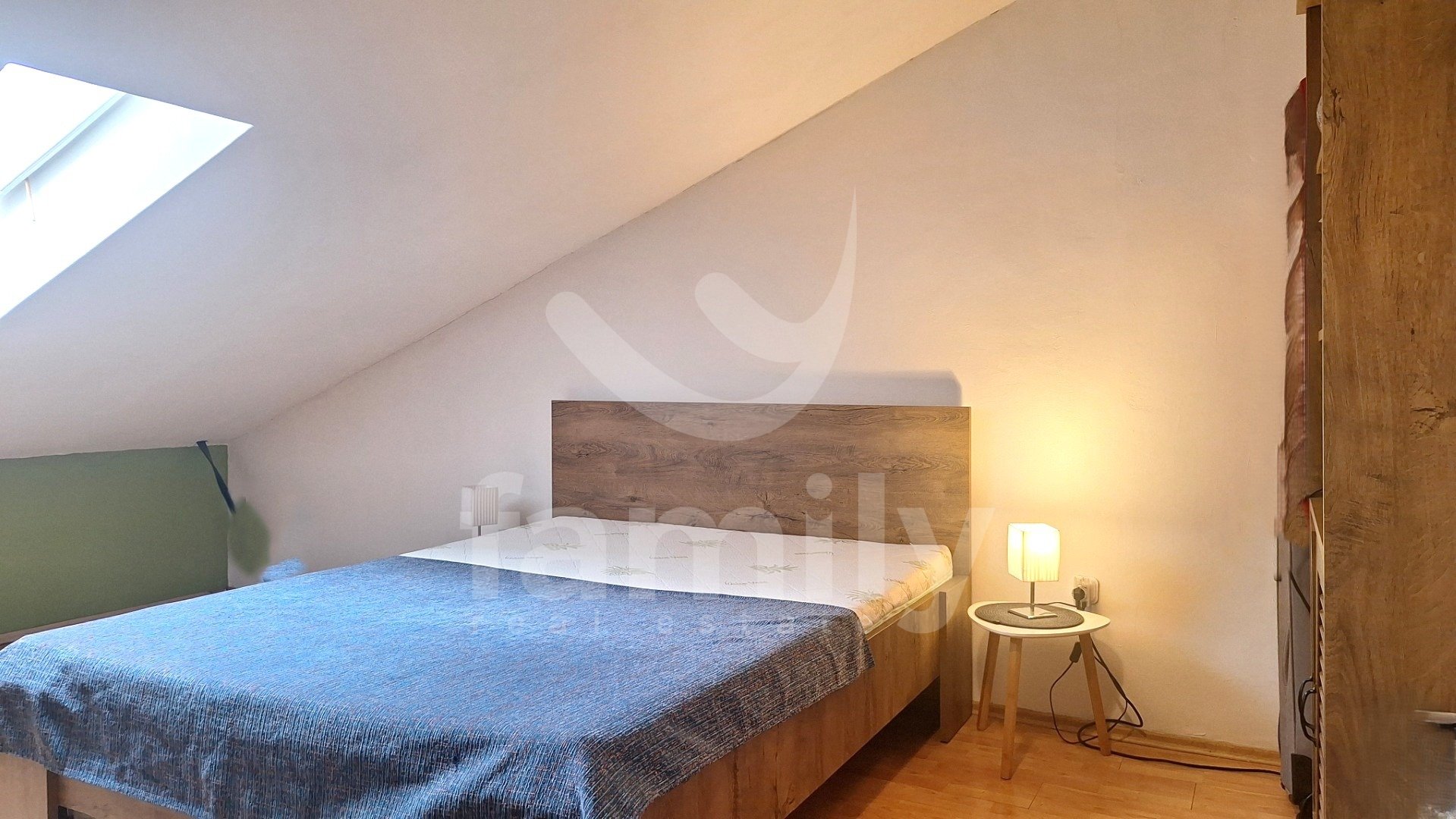 PRODAJA ŠARMANTNOG STANA U CENTRU PULE