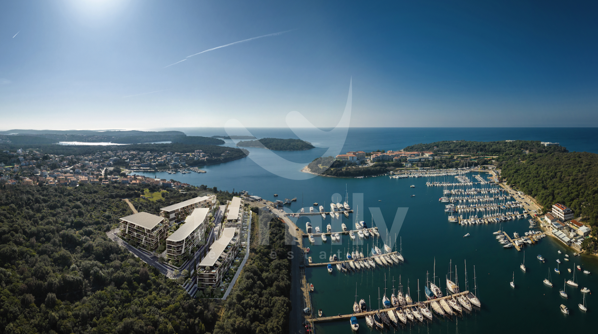 INVESTITIONSPERLE - LUXURIÖSE ERDGESCHOSSWOHNUNG 50 METER VOM MEER ENTFERNT